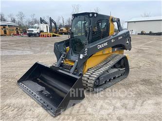 John Deere 333G Smykem řízené nakladače