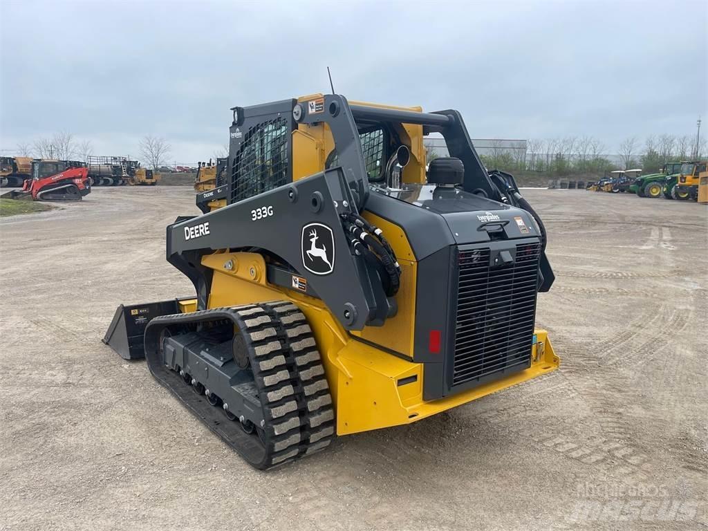 John Deere 333G Smykem řízené nakladače