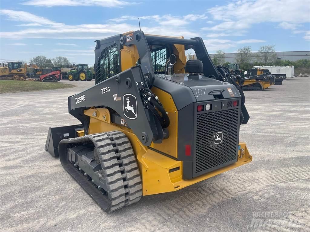 John Deere 333G Smykem řízené nakladače