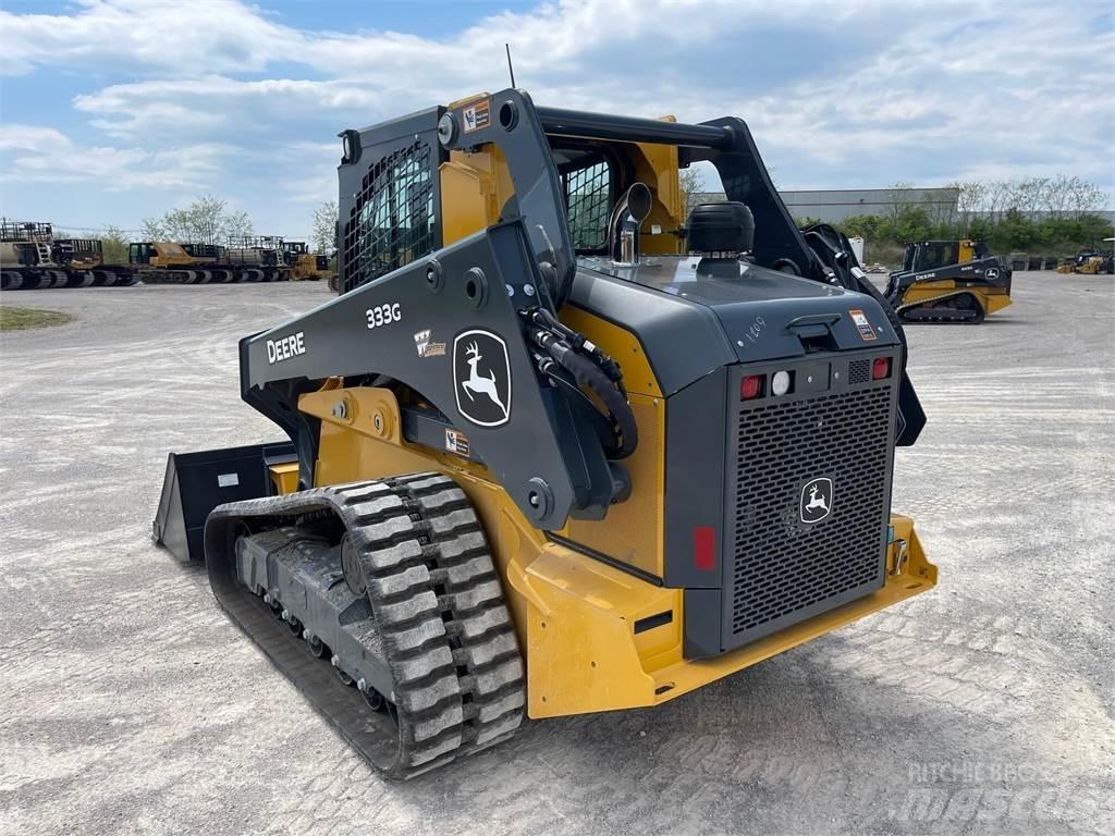 John Deere 333G Smykem řízené nakladače