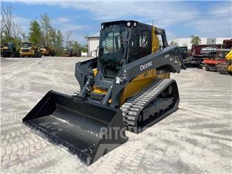 John Deere 333G Smykem řízené nakladače