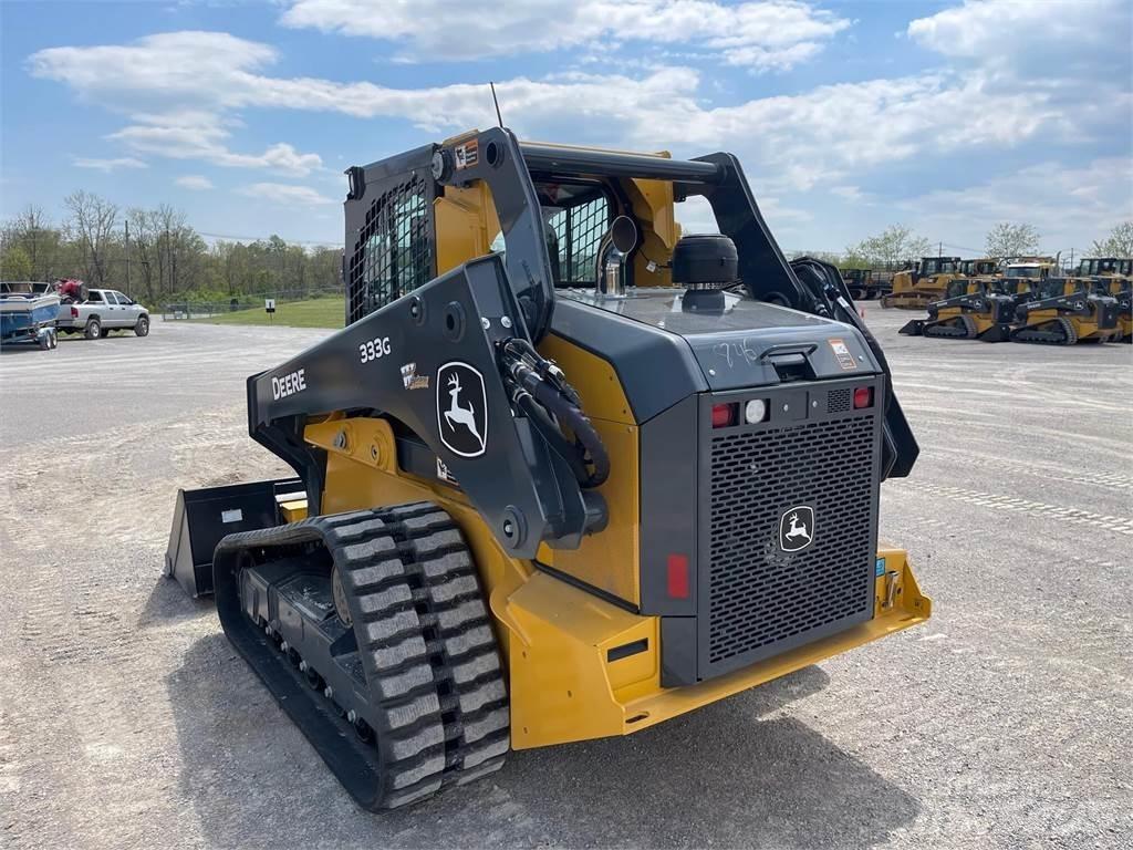 John Deere 333G Smykem řízené nakladače