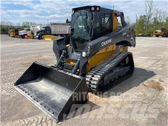 John Deere 333G Smykem řízené nakladače