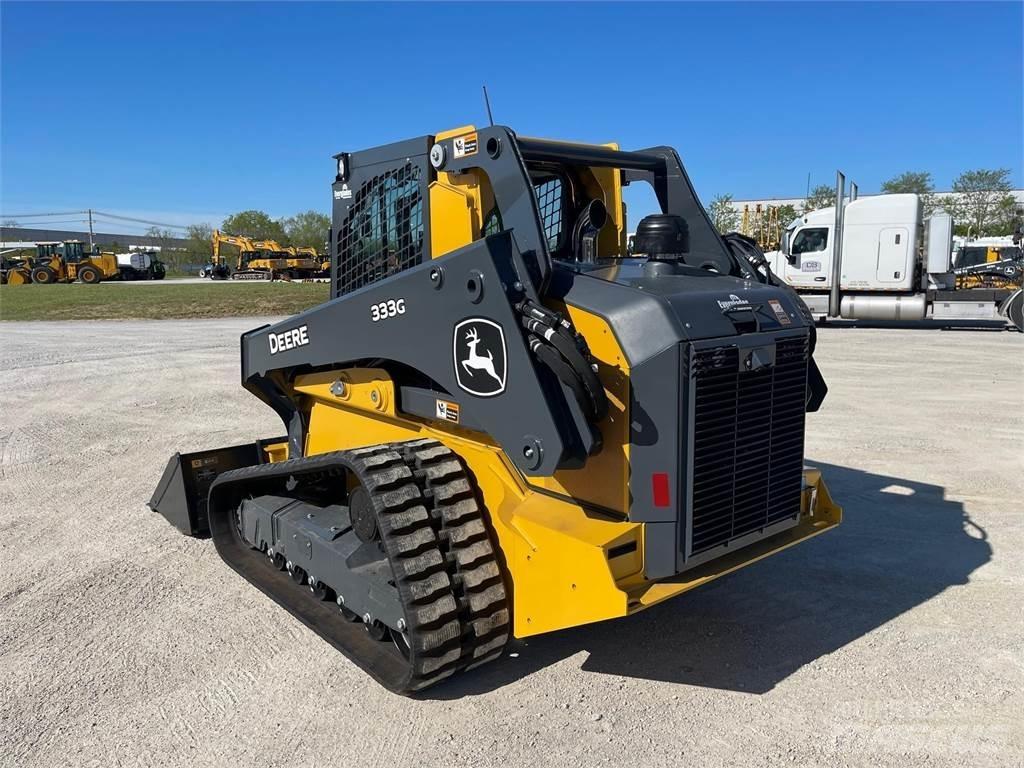 John Deere 333G Smykem řízené nakladače