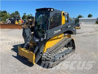 John Deere 333G Smykem řízené nakladače