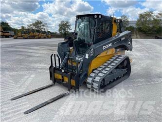 John Deere 333G Smykem řízené nakladače