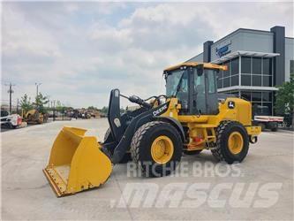 John Deere 524P Kolové nakladače