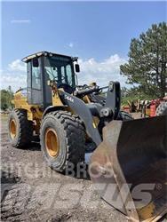 John Deere 544K Kolové nakladače