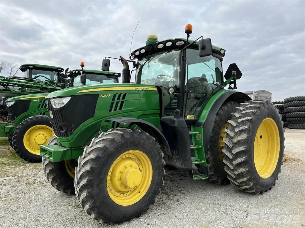 John Deere 6210R Traktory