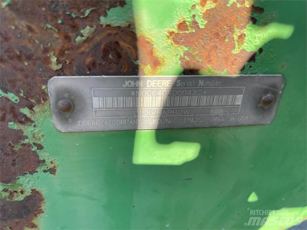 John Deere 640 Talířové brány