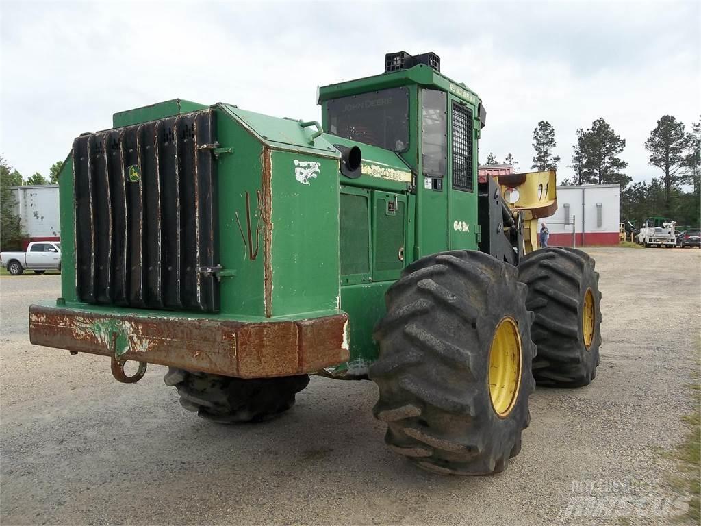John Deere 643K Kácecí harvestory