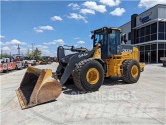 John Deere 644K Kolové nakladače