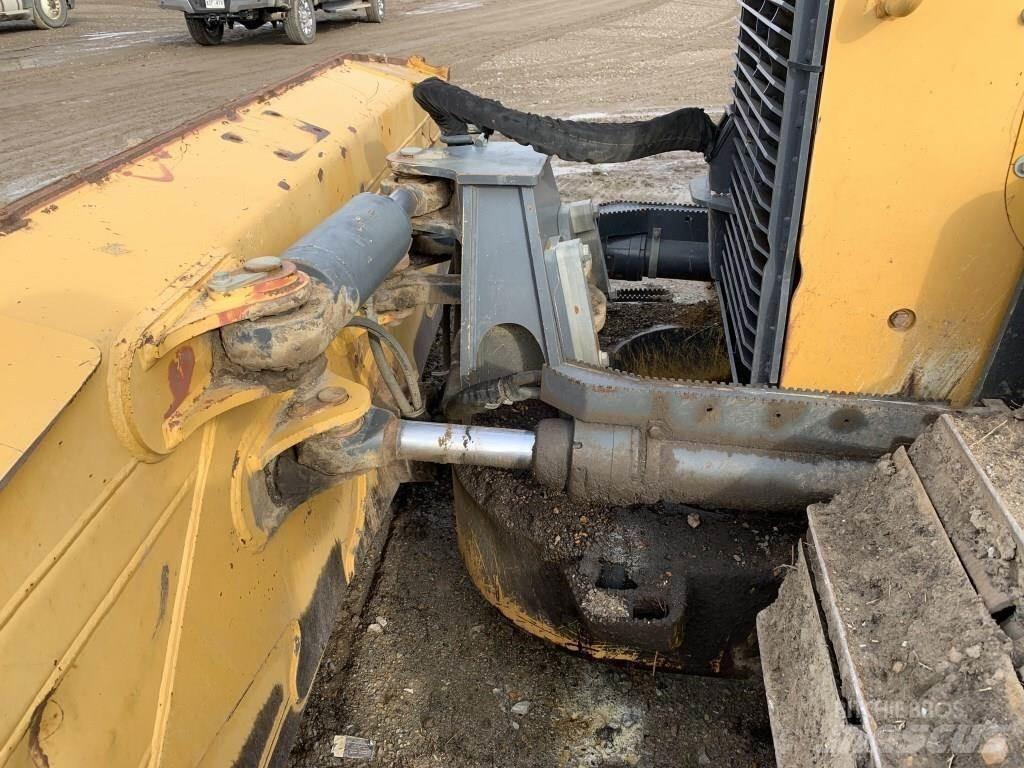 John Deere 750K LGP Pásové dozery