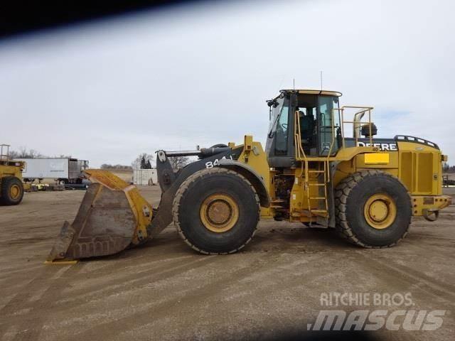 John Deere 844J Kolové nakladače