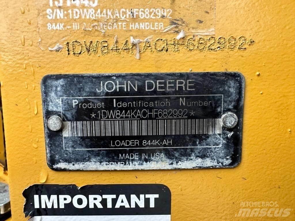 John Deere 844KIII Kolové nakladače
