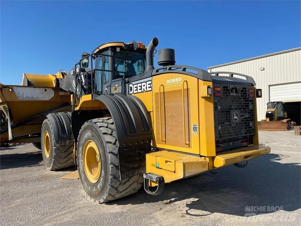 John Deere 844KIII Kolové nakladače