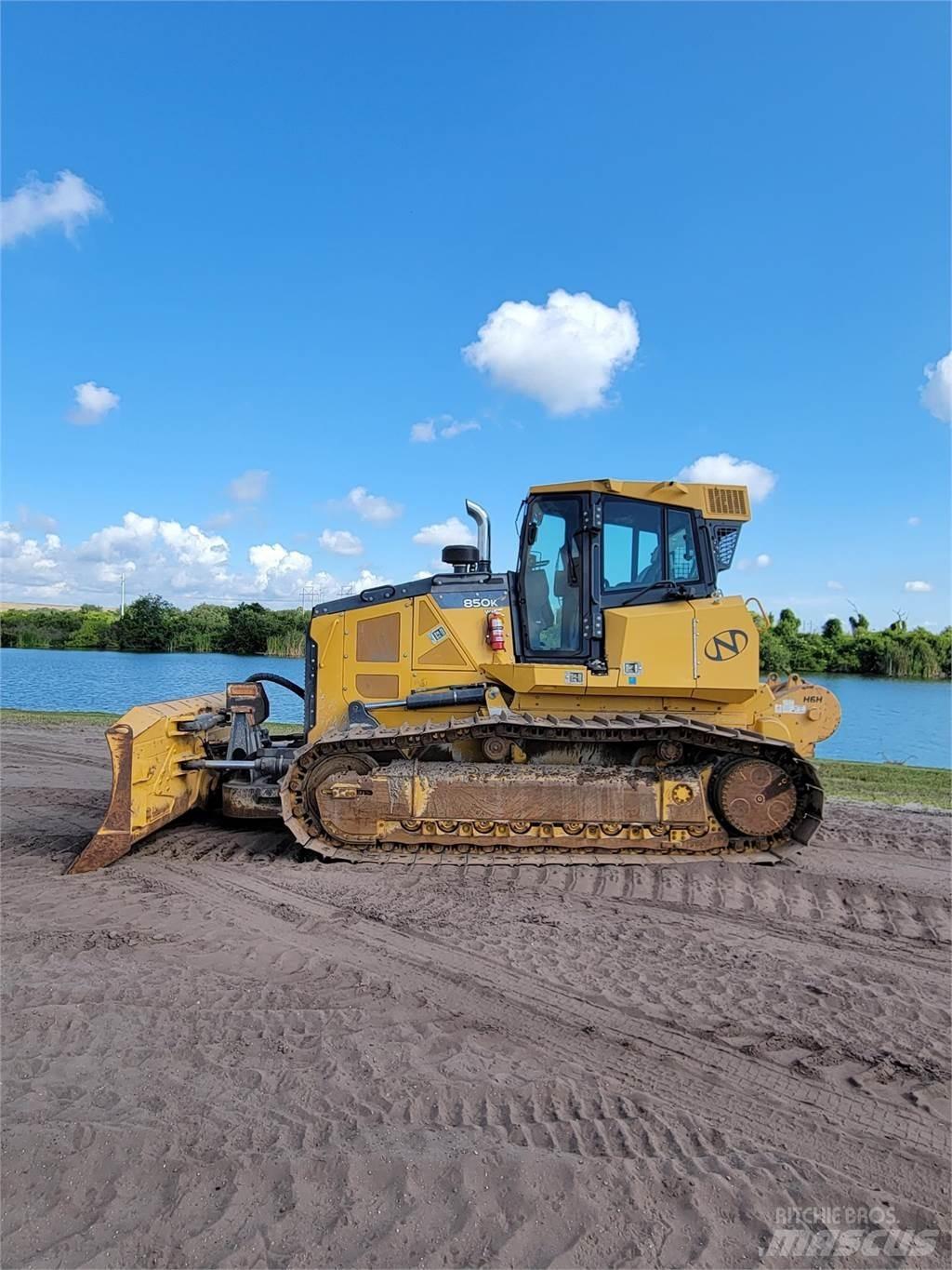 John Deere 850K WLT Pásové dozery