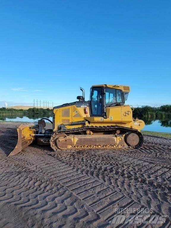 John Deere 850K WLT Pásové dozery