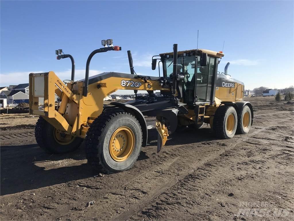 John Deere 872G Grejdry