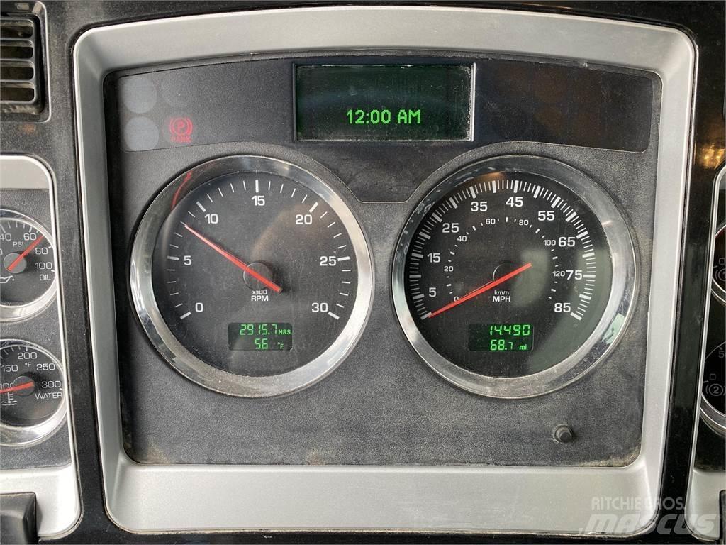 Kenworth T440 Cisterny na vodu