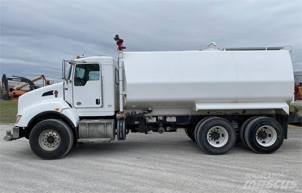 Kenworth T440 Cisterny na vodu