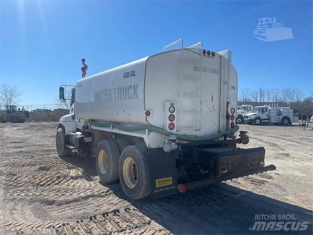 Kenworth T440 Cisterny na vodu