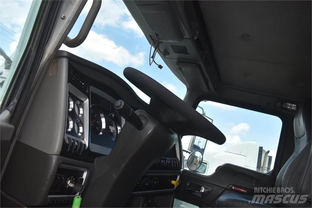 Kenworth T440 Sklápěče