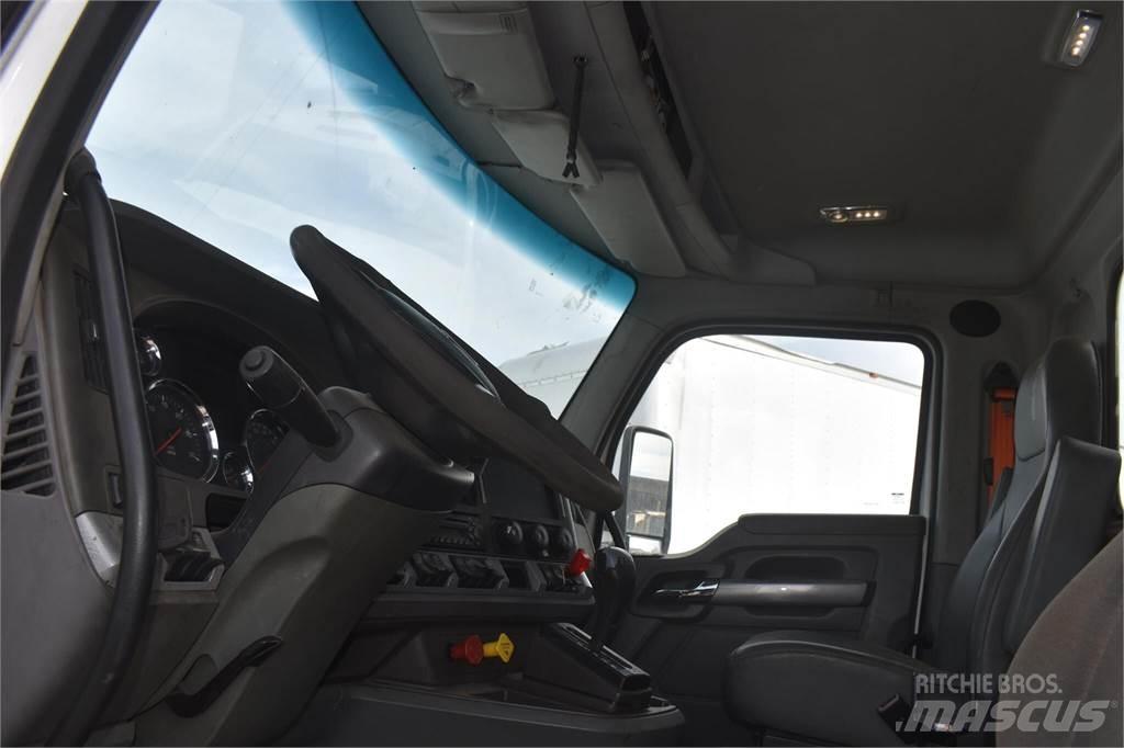 Kenworth T680 Autojeřáby, hydraulické ruky