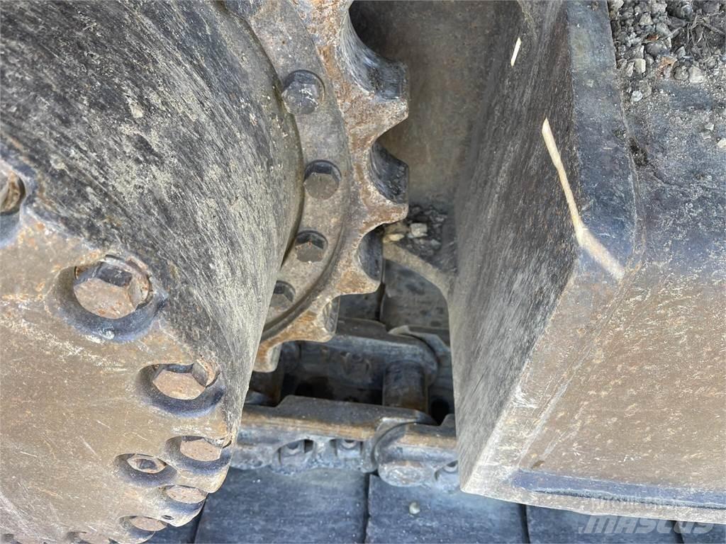 Komatsu PC300 LC Pásová rýpadla