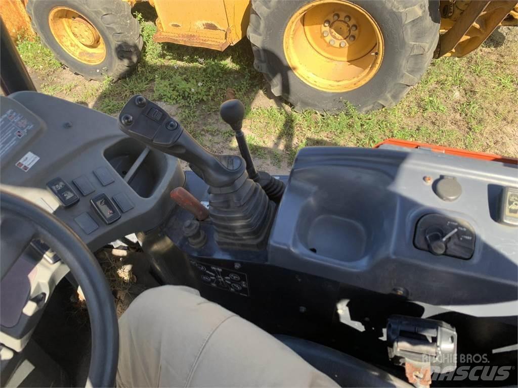 Kubota R530 Kolové nakladače