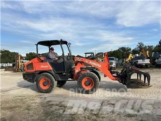 Kubota R530 Kolové nakladače