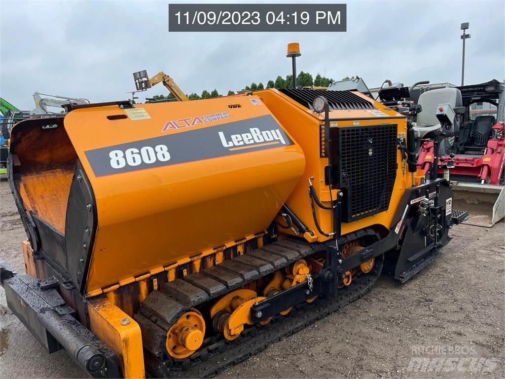 LeeBoy 8608 Finišery