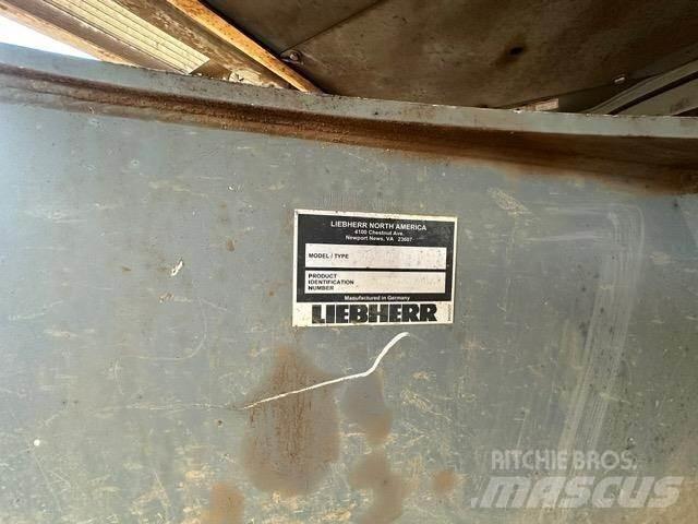 Liebherr LH30C Stroje pro manipulaci s odpadem