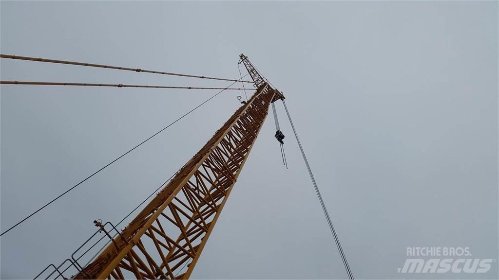 Liebherr LR1600-2 Pásové jeřáby