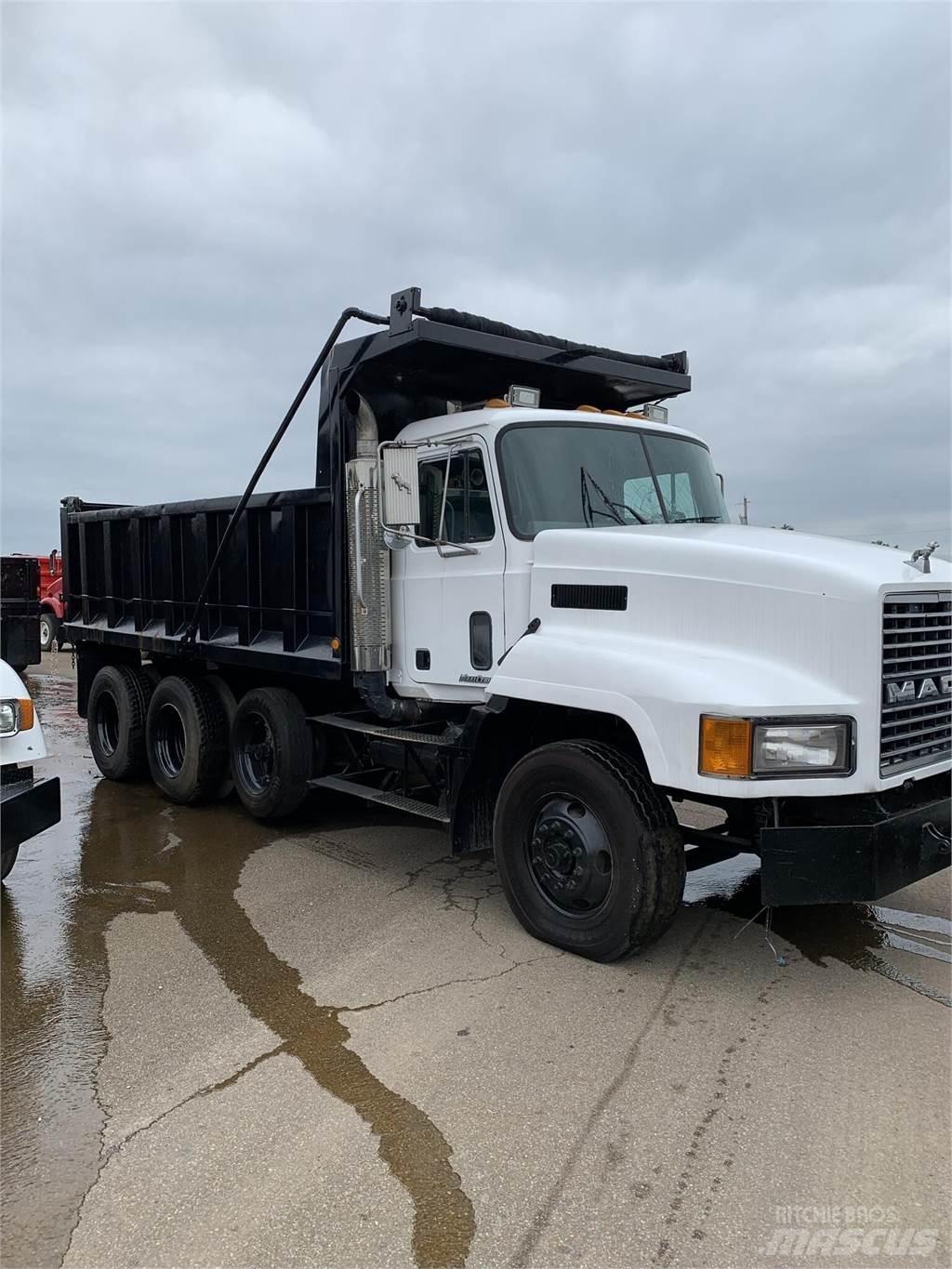 Mack CH613 Sklápěče