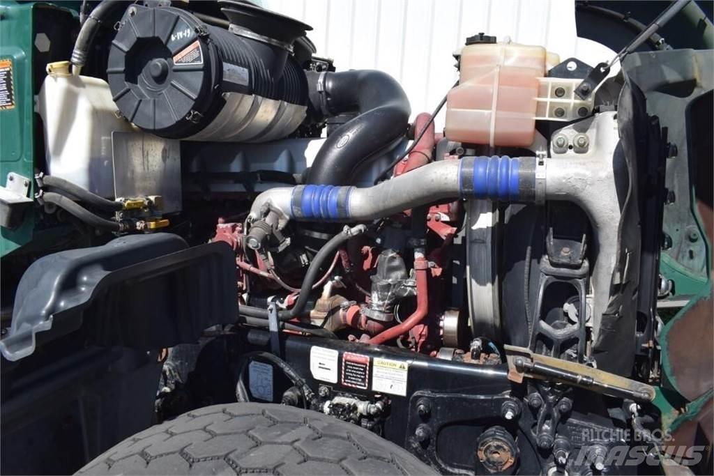 Mack GRANITE GU713 Cisternové vozy