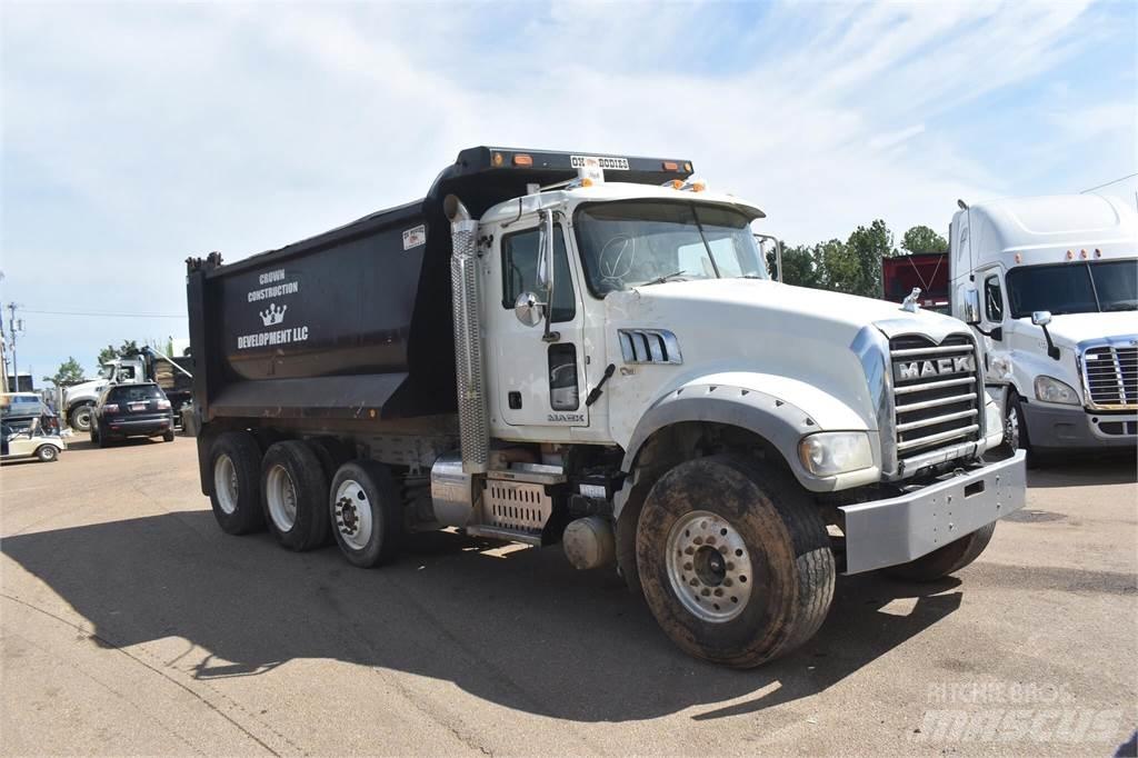 Mack GRANITE GU713 Sklápěče