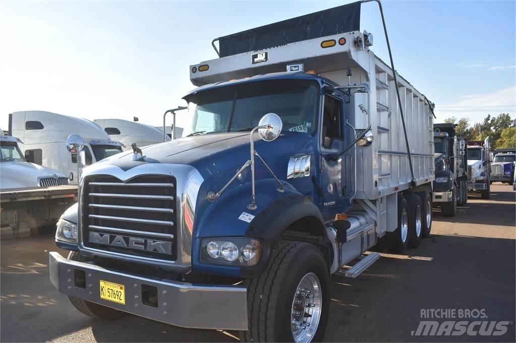 Mack GRANITE GU713 Sklápěče