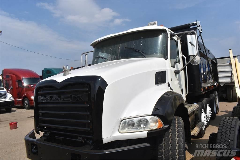 Mack GRANITE GU813 Sklápěče