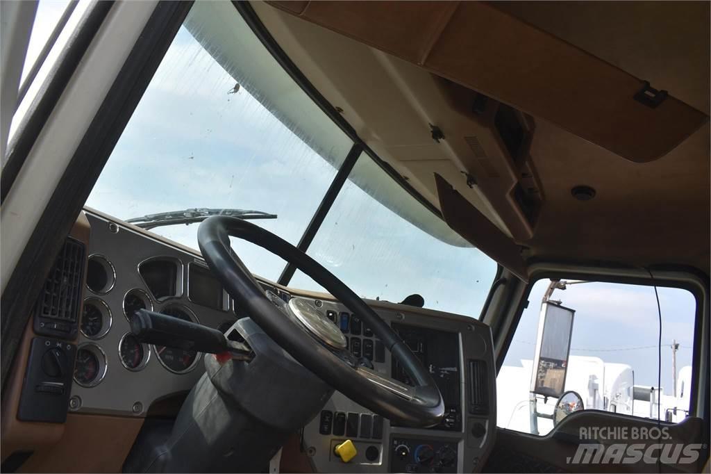 Mack GRANITE GU813 Sklápěče