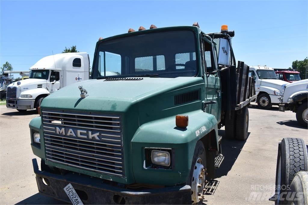 Mack MIDLINER CS200 Sklápěče