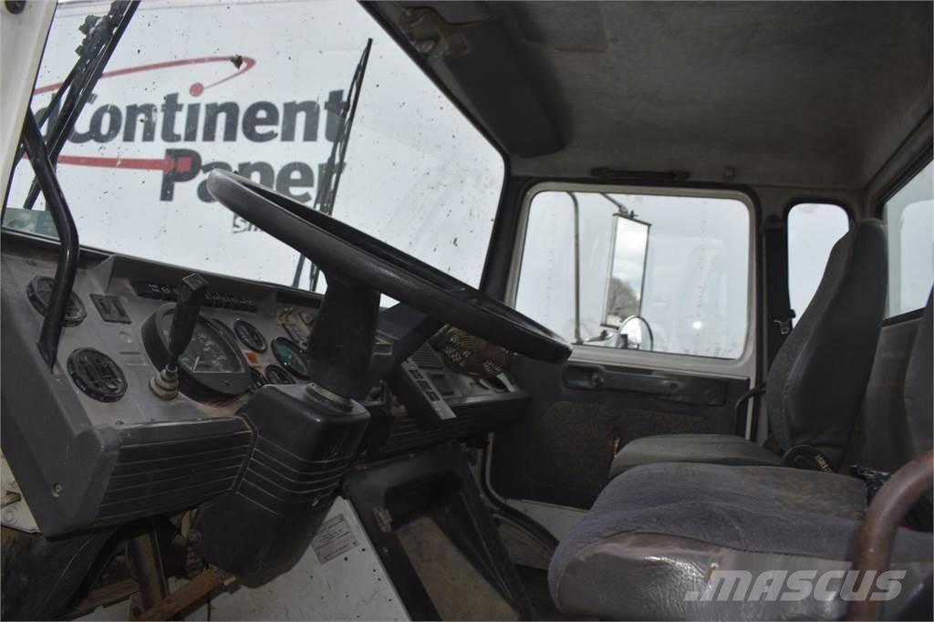 Mack MIDLINER CS300 Autojeřáby, hydraulické ruky