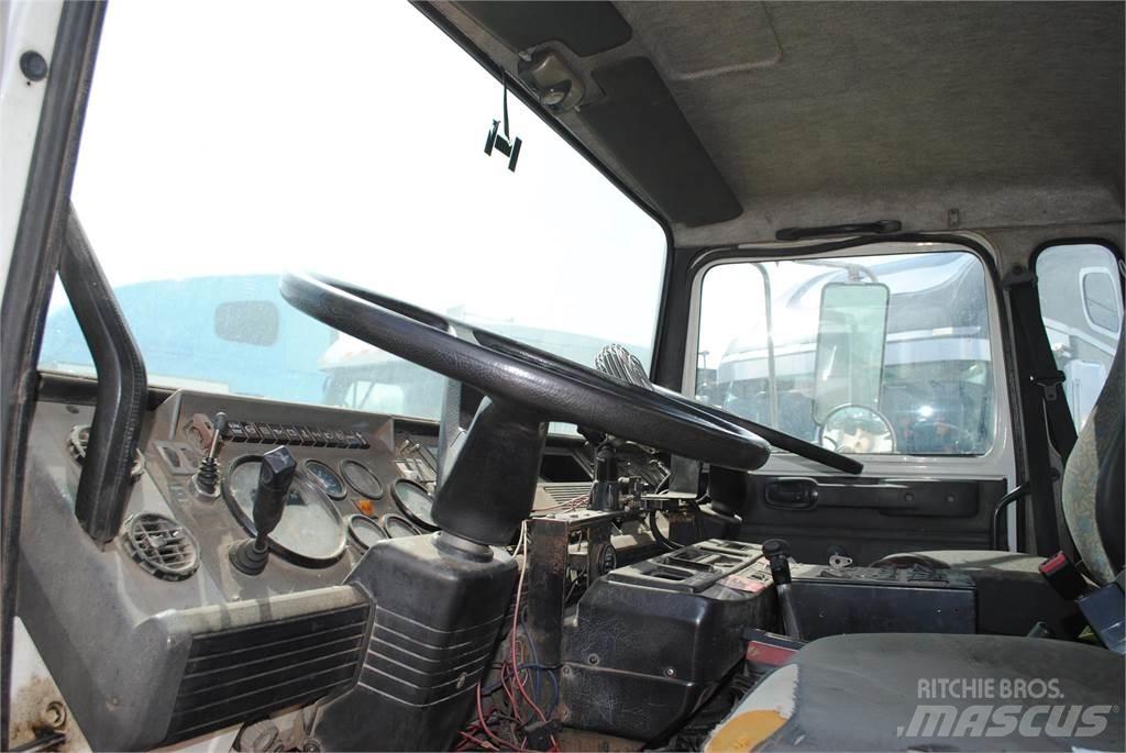 Mack MIDLINER MS250 Zametací vozy