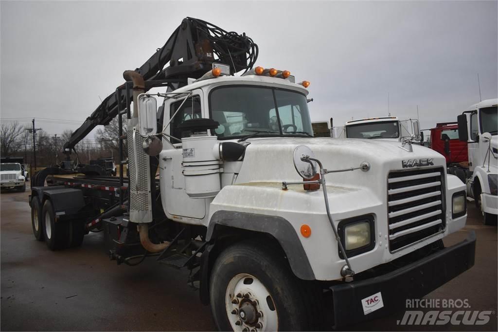 Mack RD688S Autojeřáby, hydraulické ruky