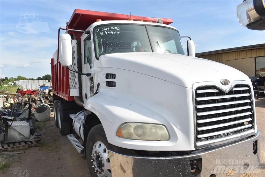 Mack VISION CXN613 Sklápěče