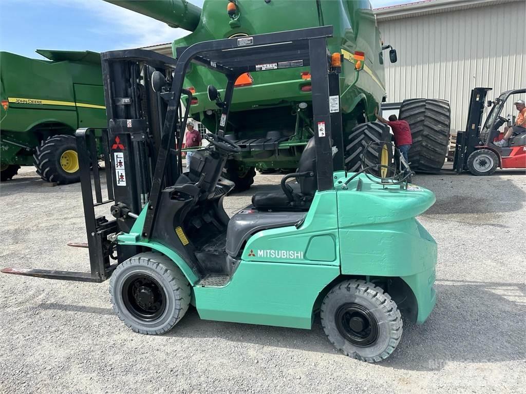 Mitsubishi FG25N Další