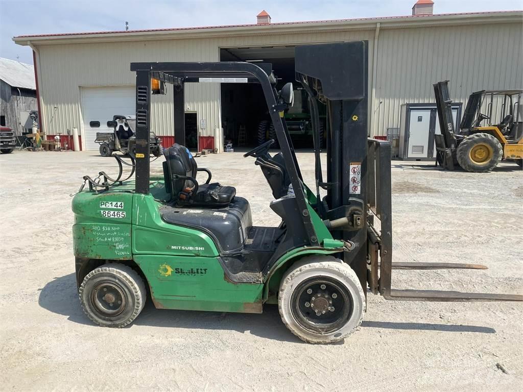 Mitsubishi FG30N Další