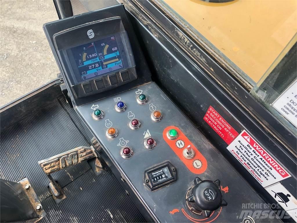 Morooka MST1500VD Pásové dempry