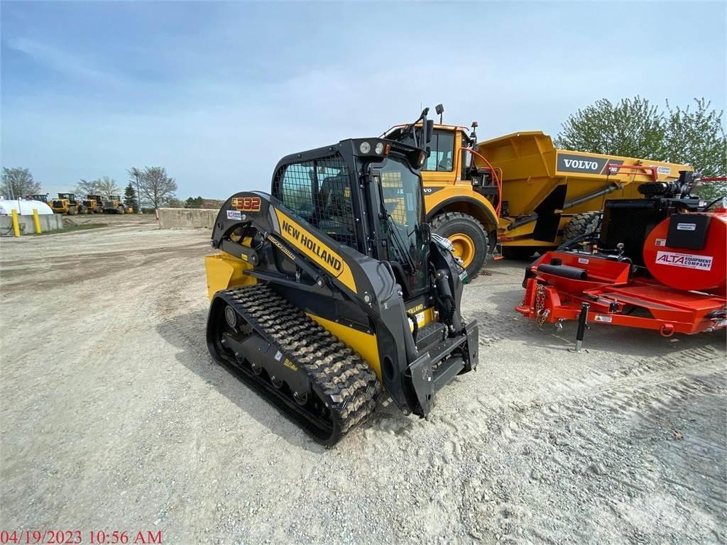 New Holland C332 Smykem řízené nakladače
