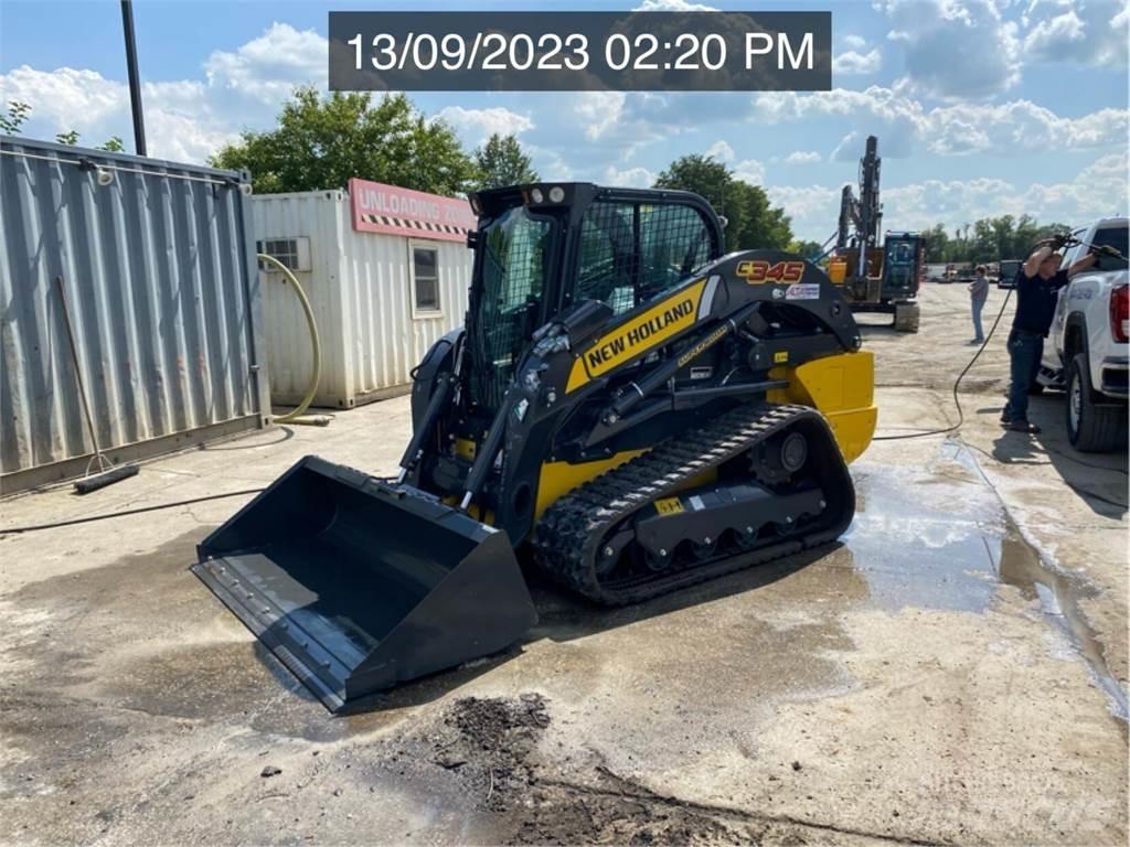 New Holland C345 Smykem řízené nakladače